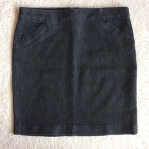 GAP skirt
